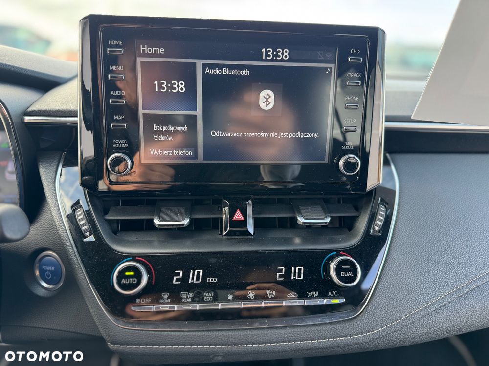 Toyota Corolla 2.0 Hybrid Comfort - 29