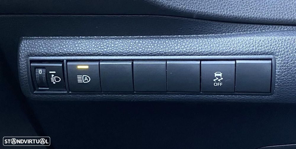 Toyota Corolla 1.8 Hybrid Comfort - 34