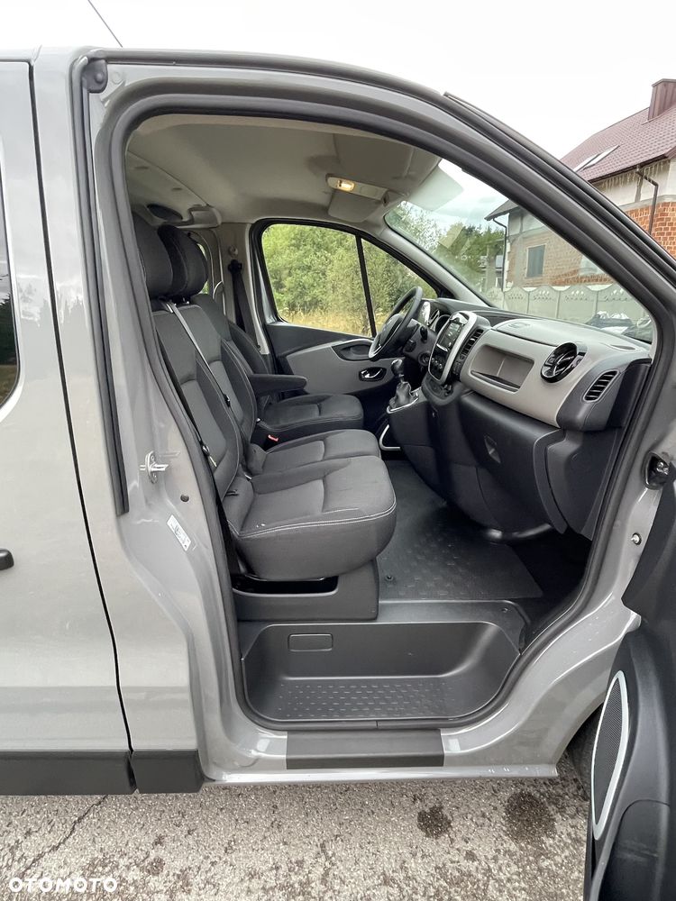 Renault Trafic - 25