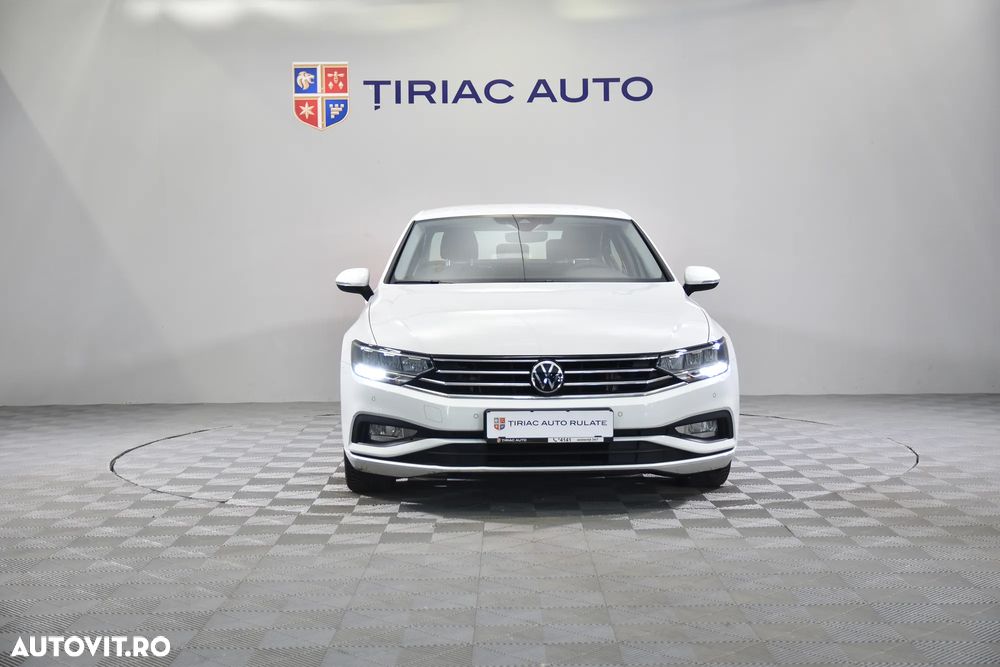 Volkswagen Passat - 9