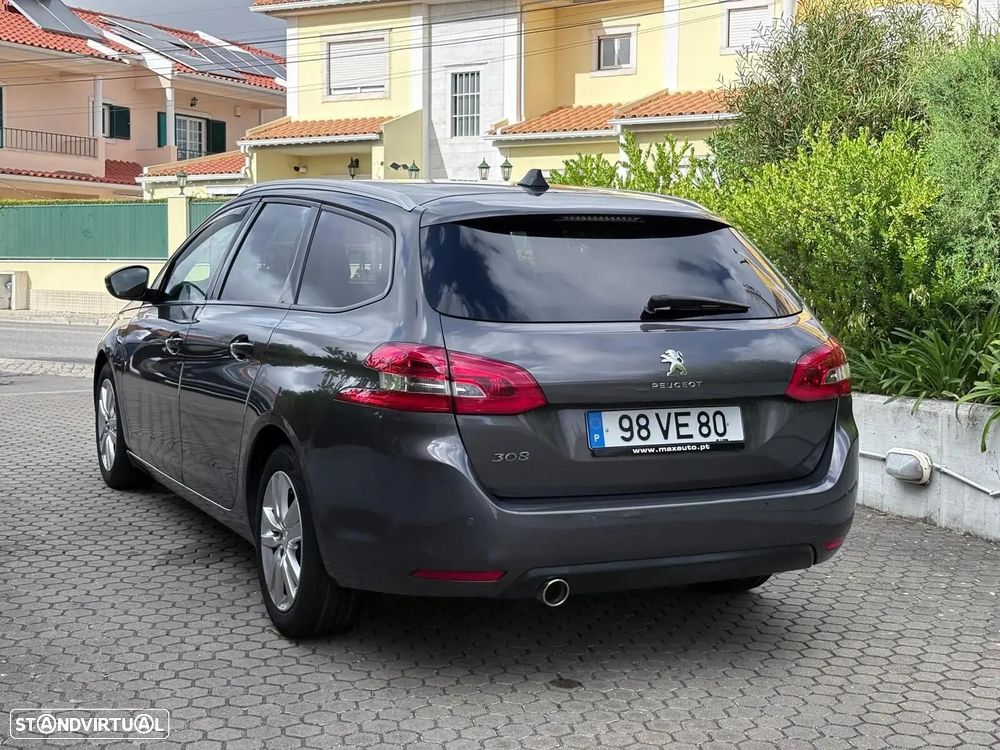 Peugeot 308 SW 1.2 PureTech Style - 24