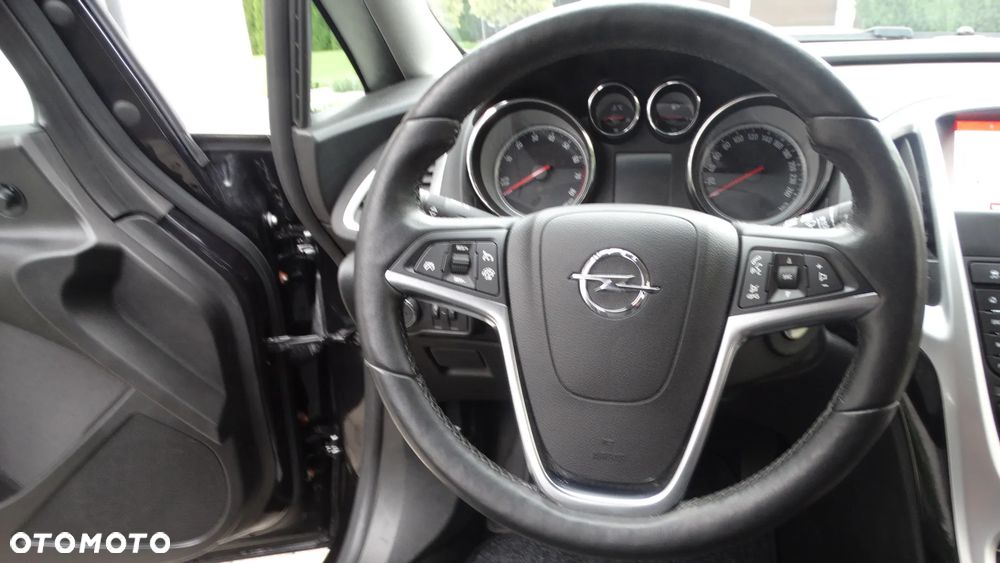 Opel Astra 1.4 Turbo Innovation - 19