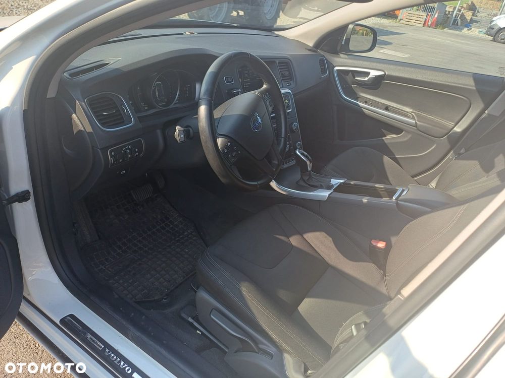 Volvo V60 D2 Geartronic Kinetic - 7