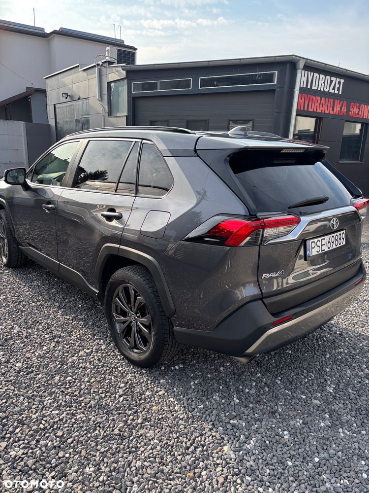 Toyota RAV4 - 10