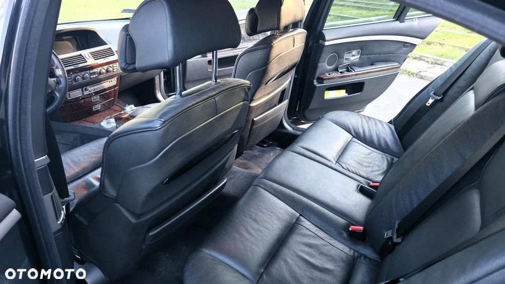 BMW Seria 7 760i - 15