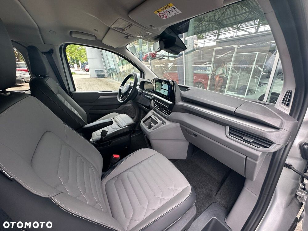 Volkswagen Nowa Caravelle Caravelle Style silnik: 2,0 l TDI 170 KM / skrzynia biegów: 8-biegowa automatyczna rozstaw osi: 3500 mm - 12