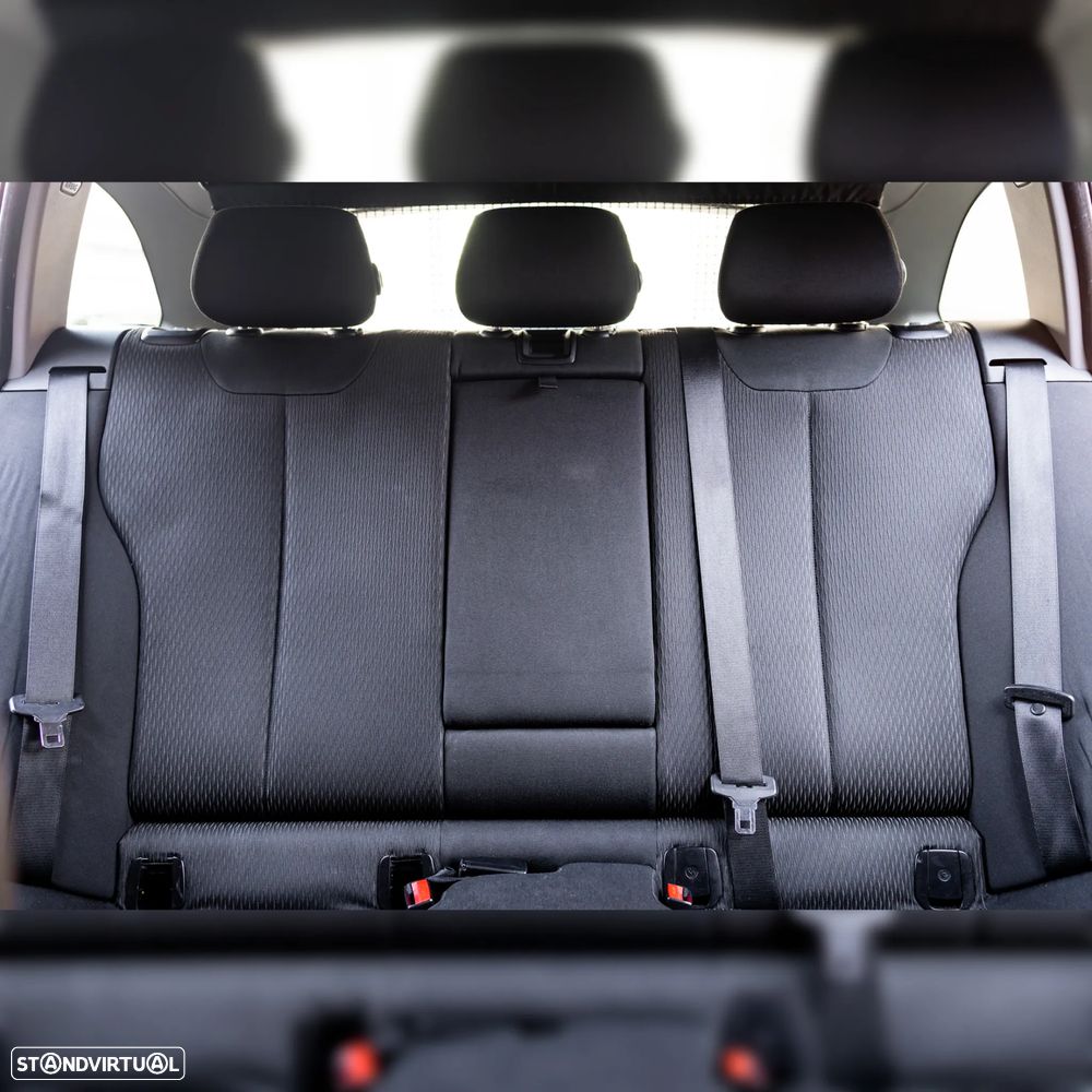 BMW 320 d Aut. Sport Line - 9