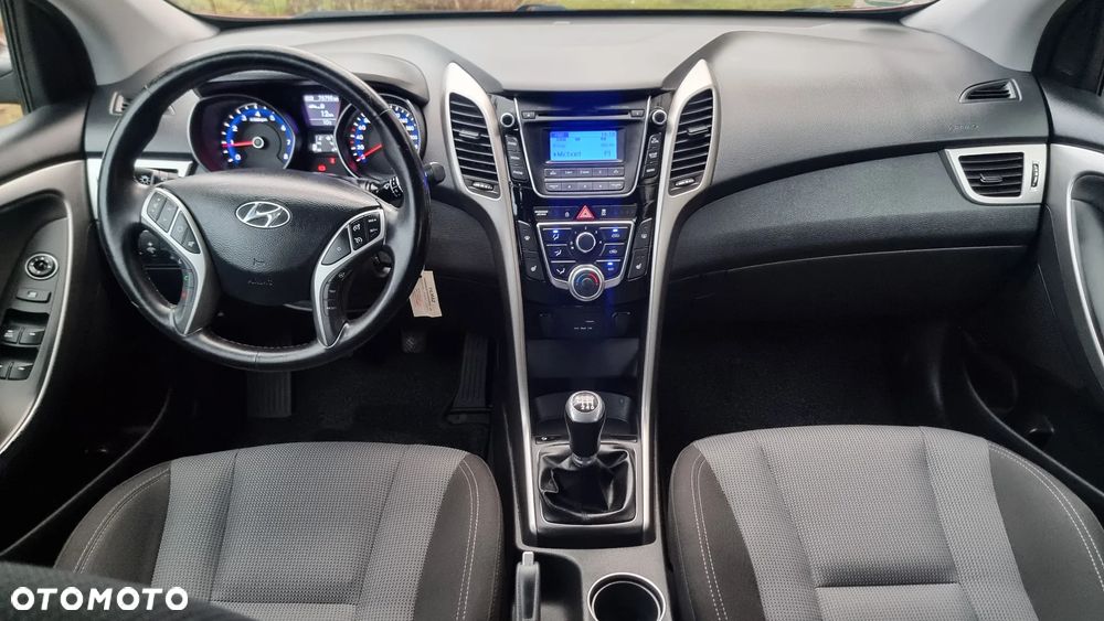 Hyundai i30 blue 1.4 Trend - 4