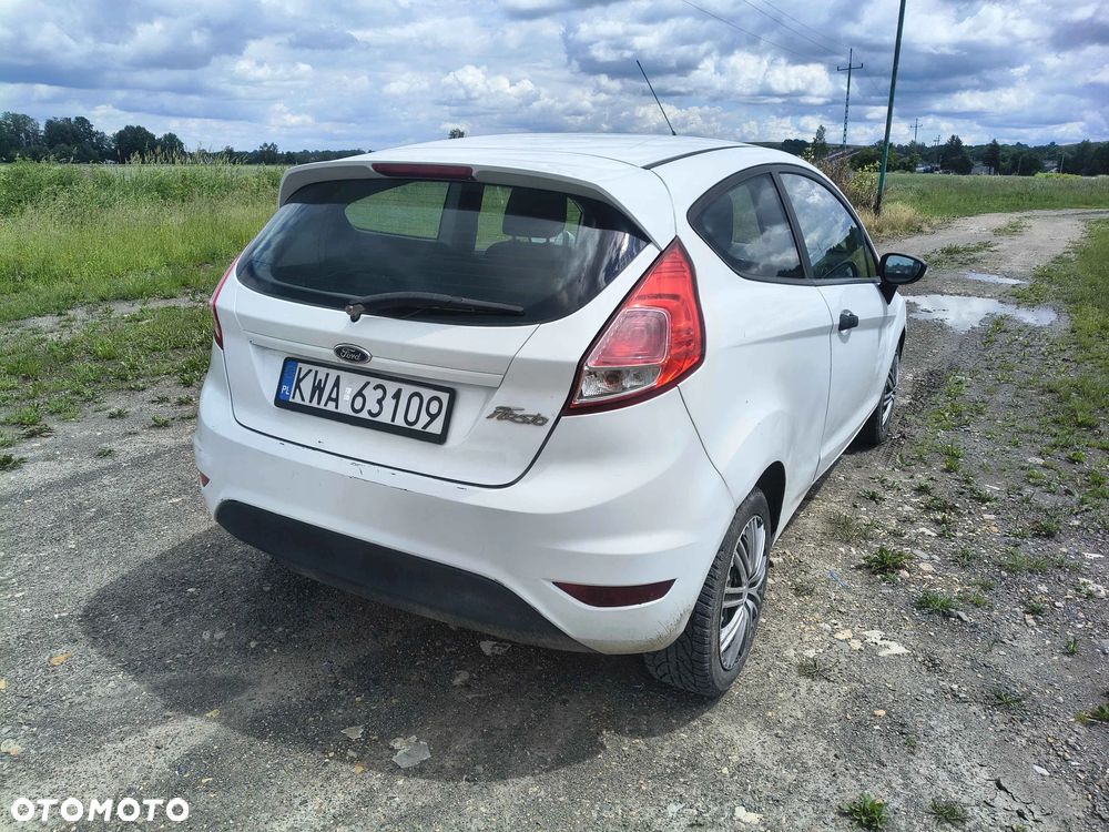 Ford Fiesta 1.5 TDCi Titanium - 4