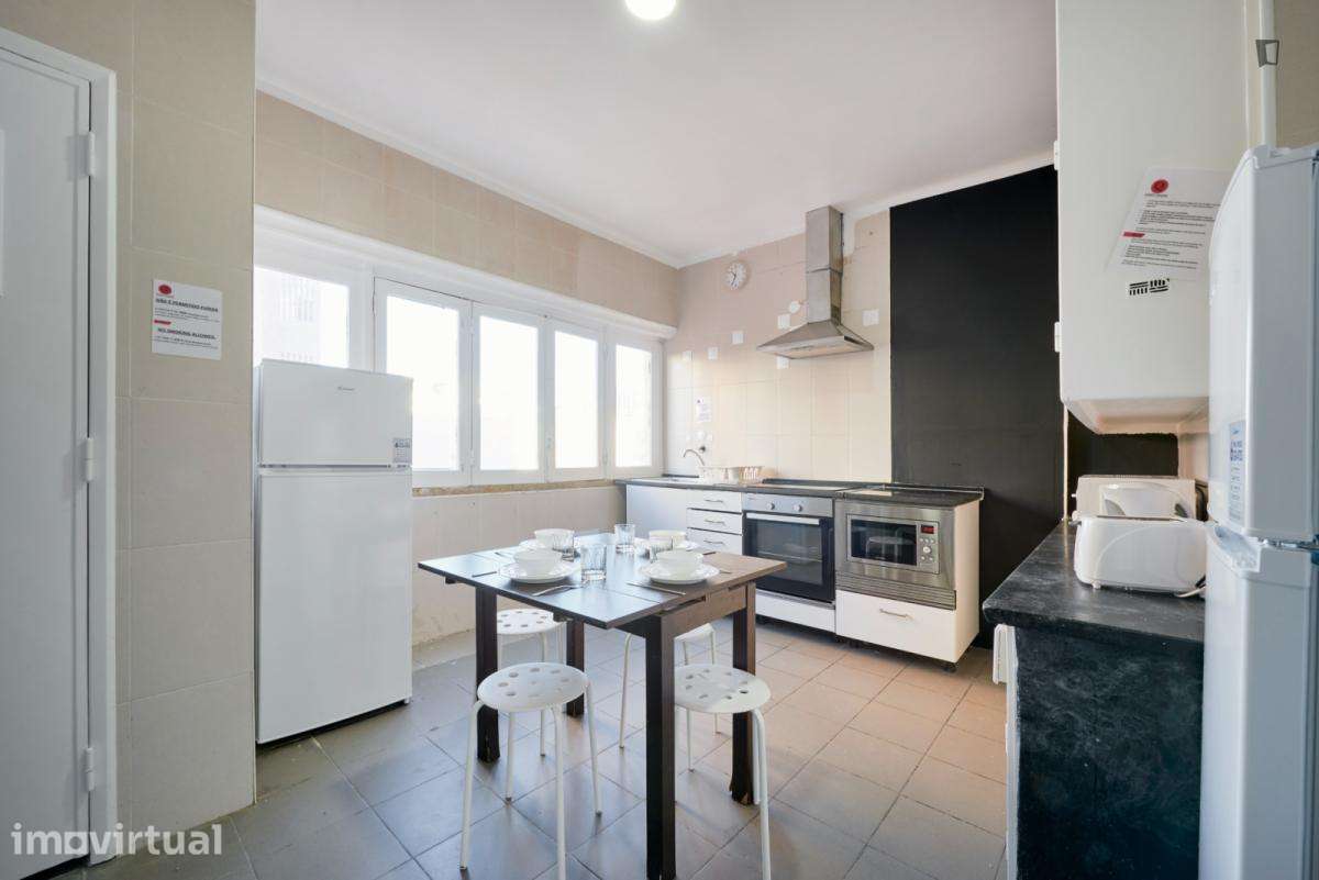 Quarto - localizado em Entrecampos Lisbon - Grande imagem: 5/12