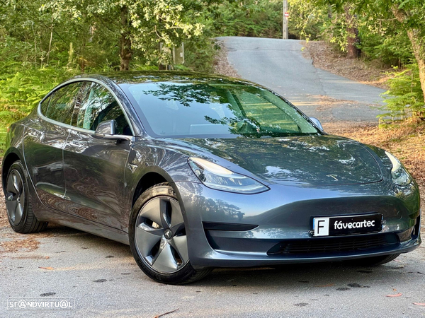 Tesla Model 3 Tração Traseira