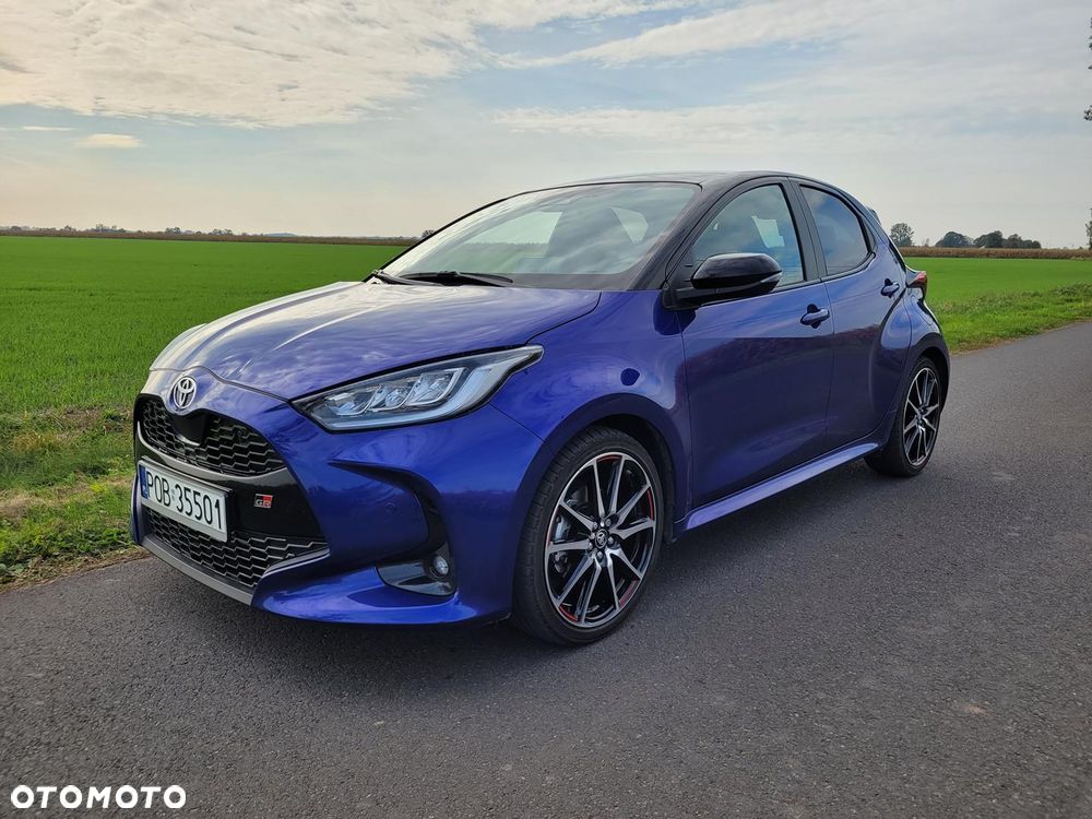 Toyota Yaris 2024 photo 2
