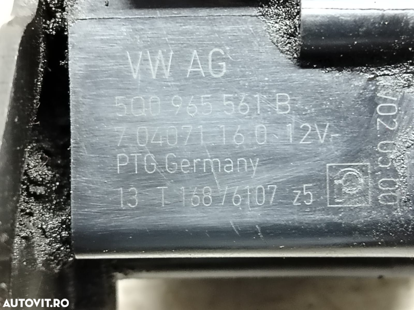 Pompa recirculare apa 5q0965561b Audi A4 B9 [2015 - 2020] - 3