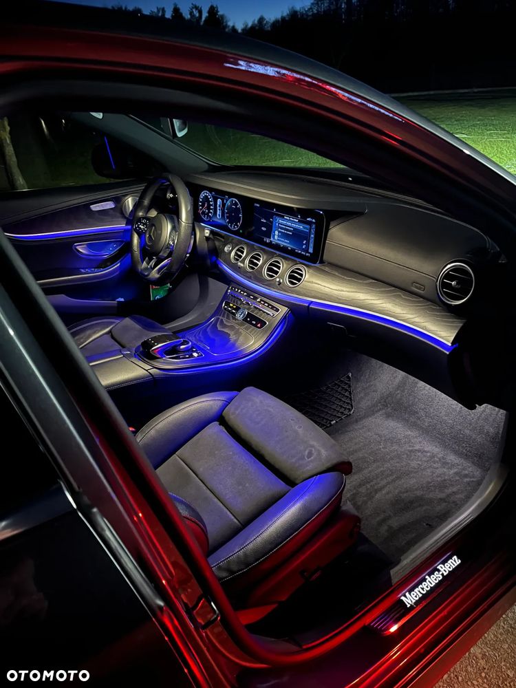 Mercedes-Benz Klasa E 400 d 4-Matic 9G-TRONIC - 3