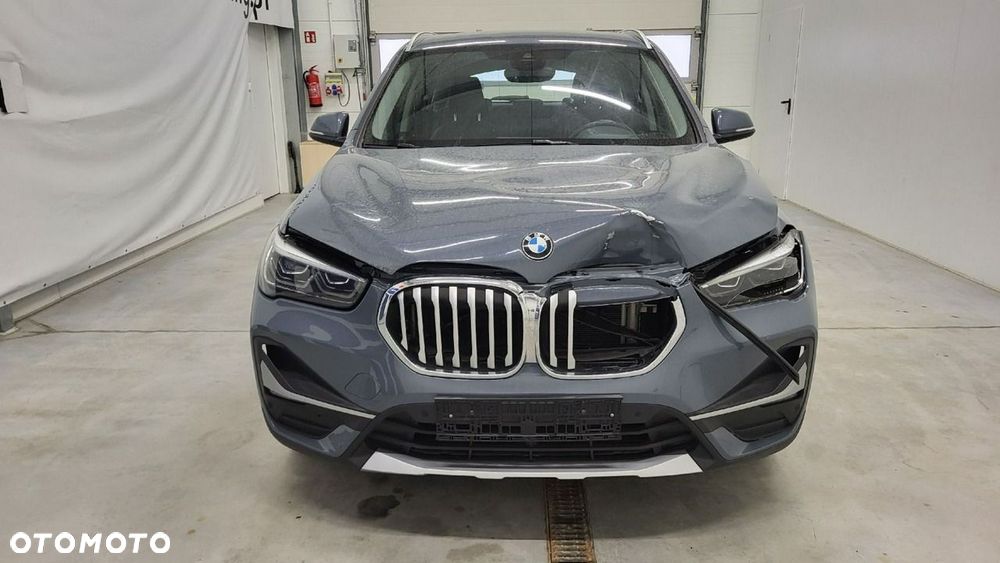 BMW X1 sDrive18d xLine - 2