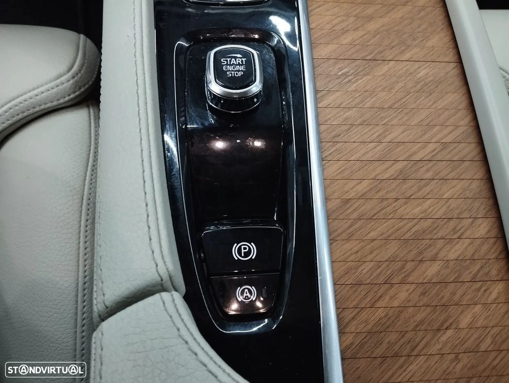 Volvo XC 90 2.0 T8 PHEV Inscription AWD - 36