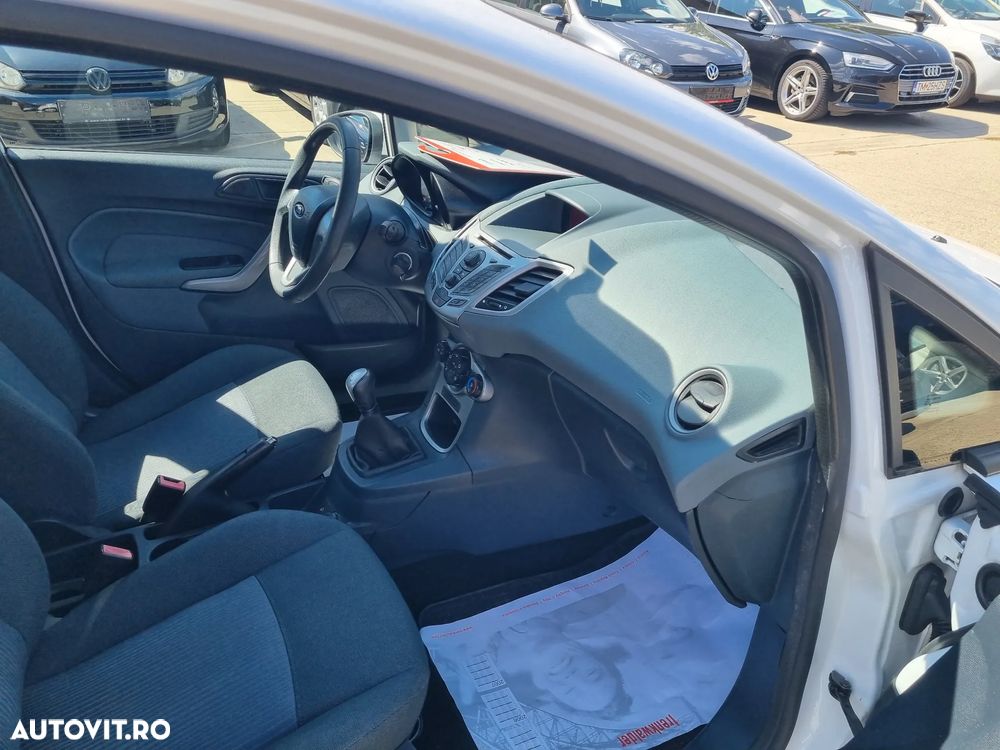 Ford Fiesta 1.25i Trend - 10