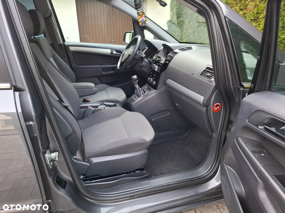 Opel Zafira 1.8 Innovation 110 Jahre - 11