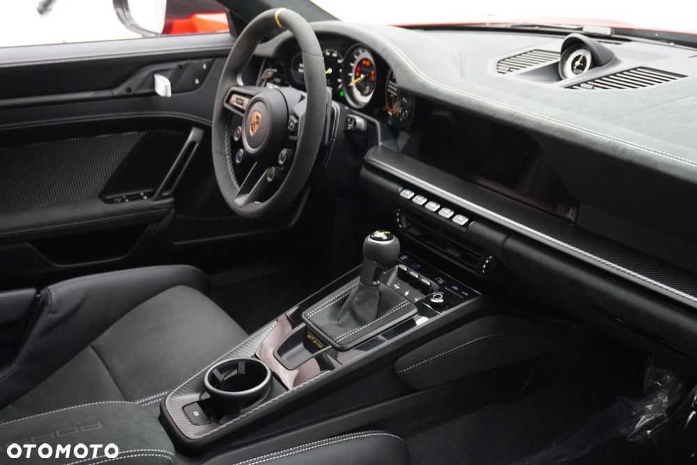 Porsche 911 GT3 RS - 31