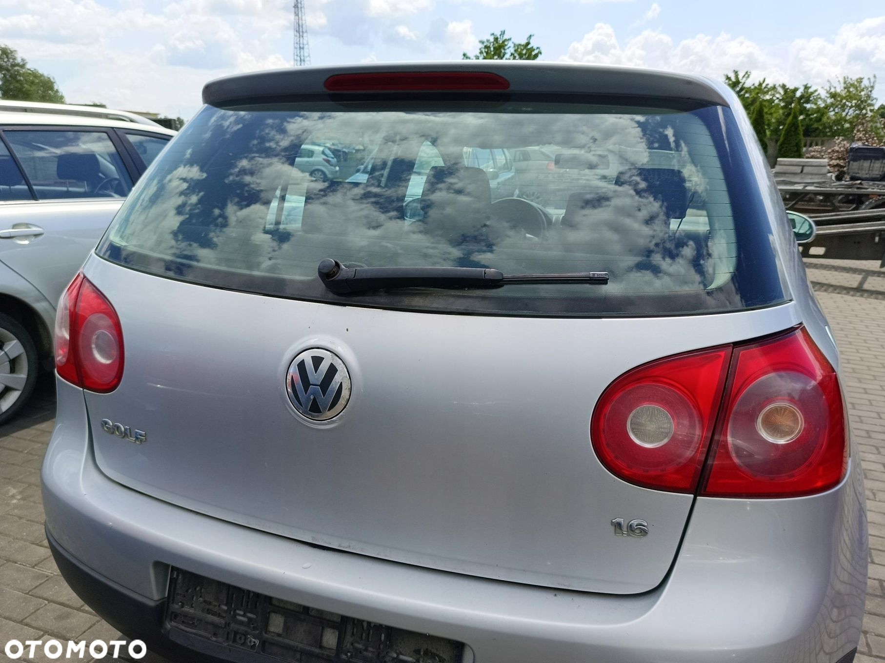 VW Golf V 5 03-09 KLAPA TYLNA TYL BAGAŻNIKA kod lakieru LA7W - 2
