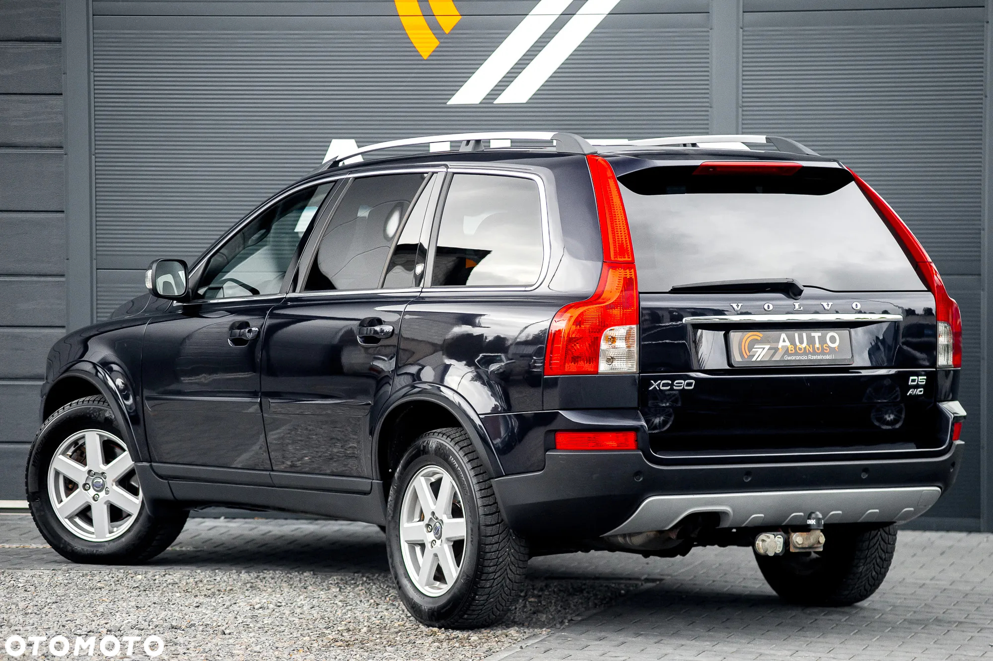 Volvo XC 90 - 9