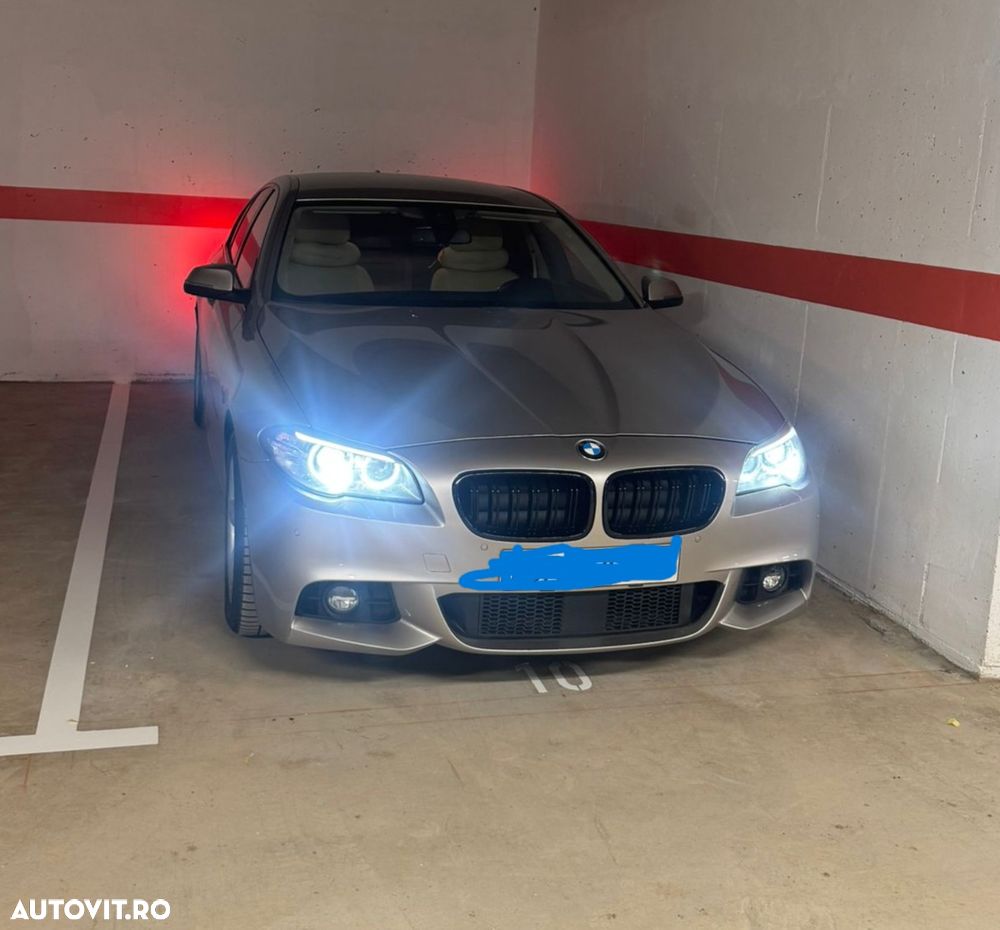 BMW Seria 5 520d Aut. Luxury Line - 14