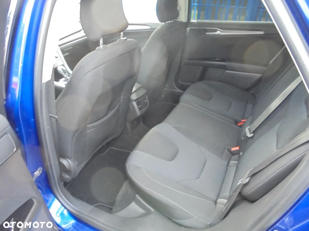 Ford Mondeo 2.0 TDCi Titanium PowerShift - 9