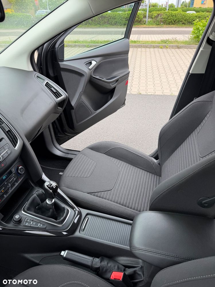 Ford Focus 1.0 EcoBoost Titanium ASS - 27