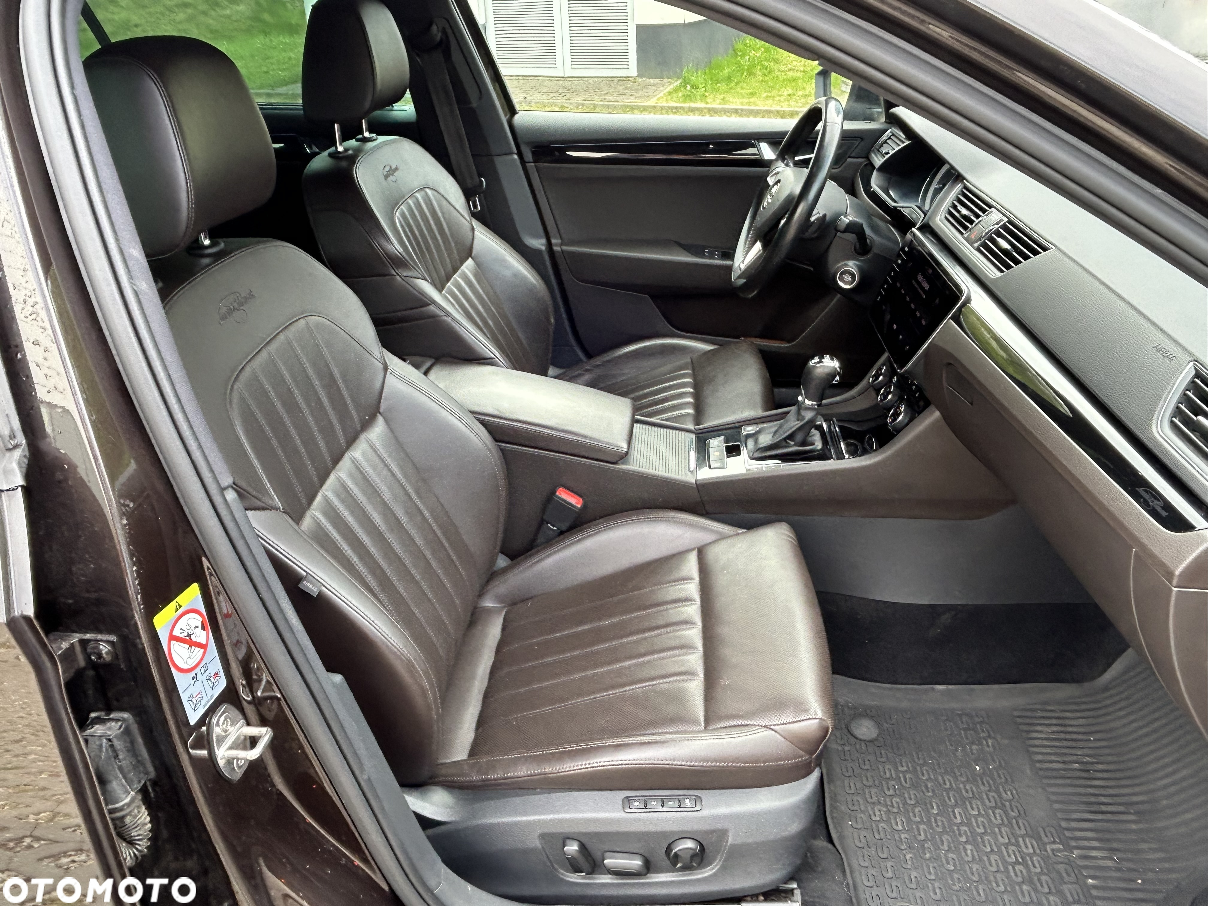 Skoda Superb 2.0 TSI 4x4 L&K DSG - 19