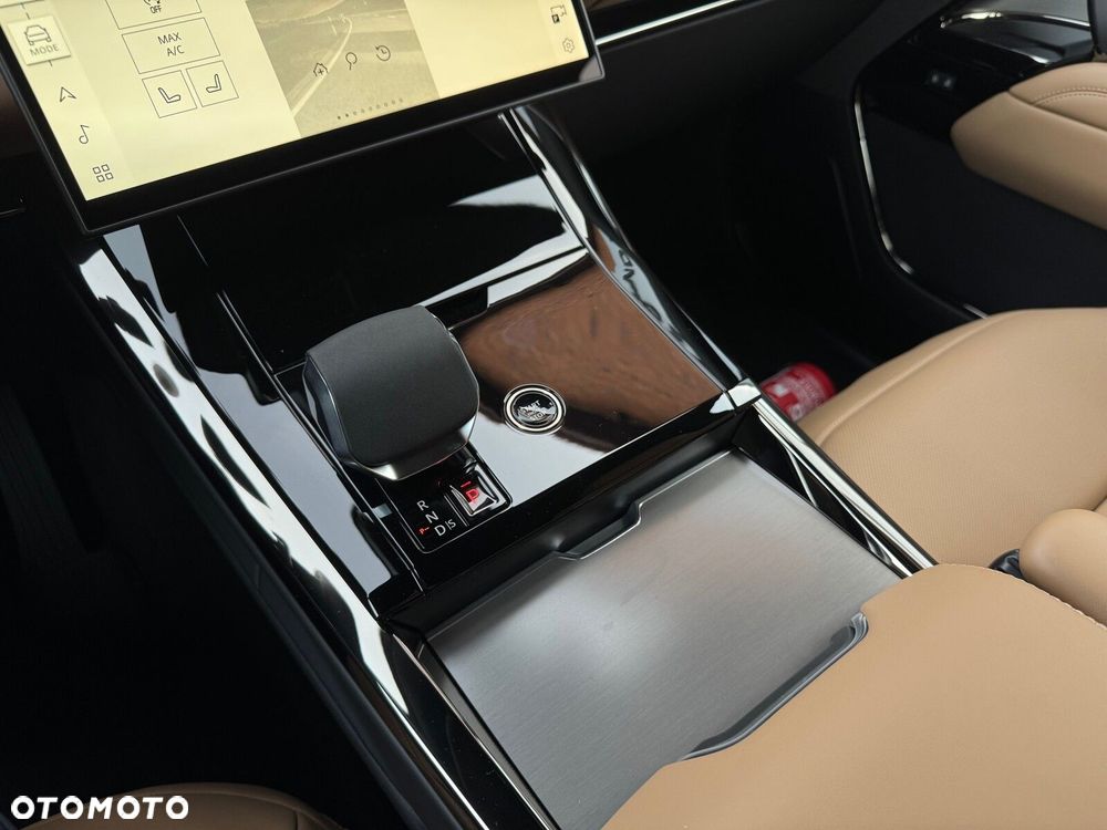 Land Rover Range Rover Sport - 12
