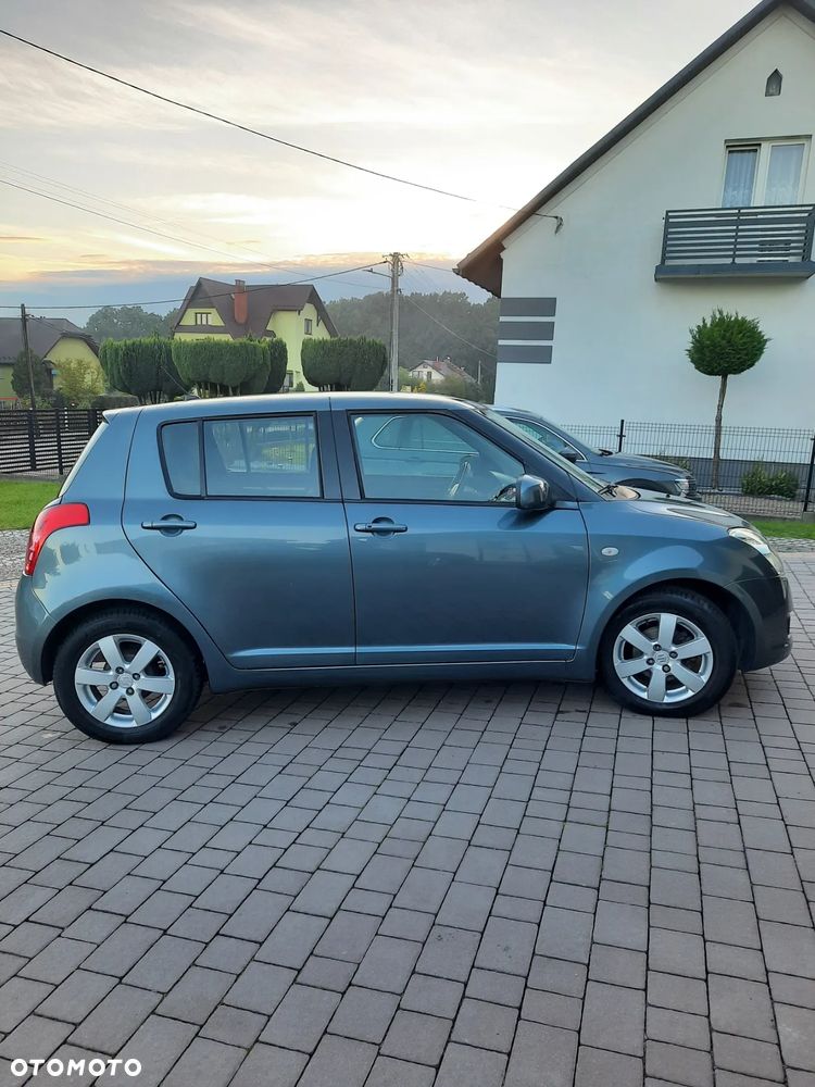 Suzuki Swift - 6