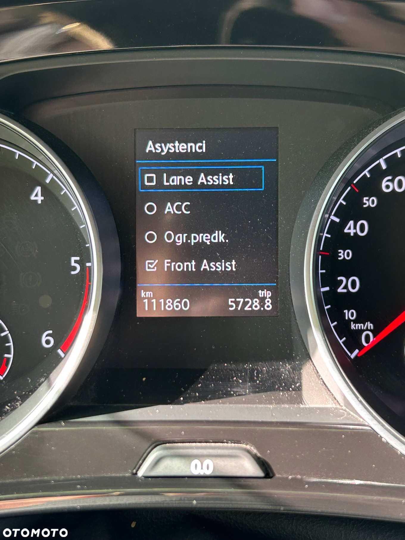 Volkswagen Touran 2.0 TDI BMT Highline DSG - 23