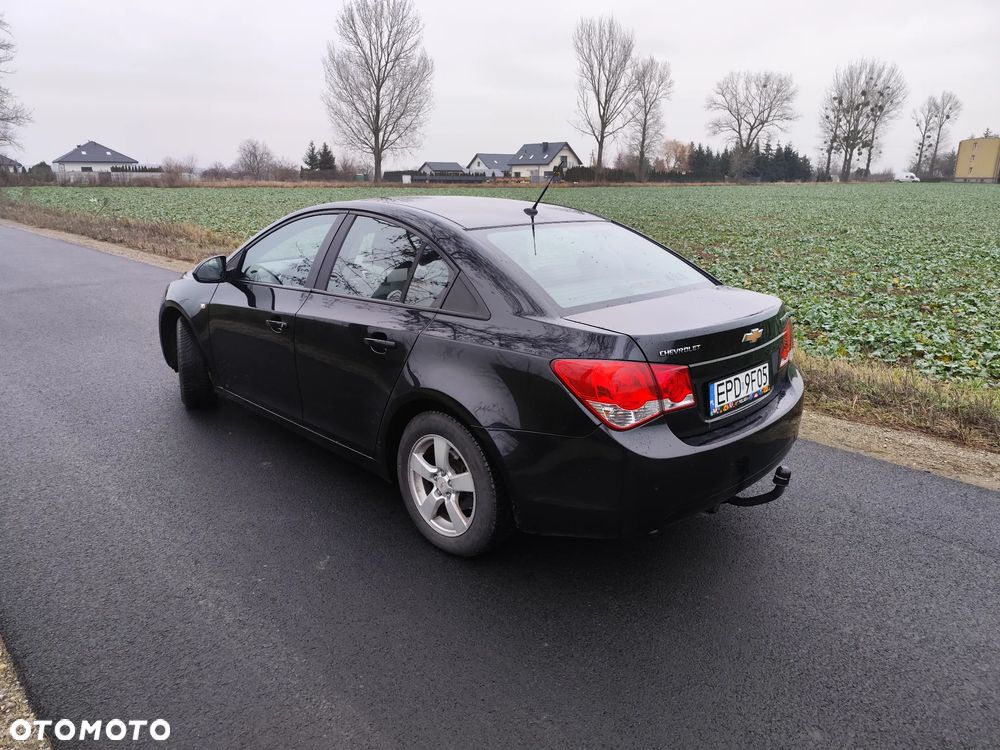 Chevrolet Cruze 1.6 LT - 4