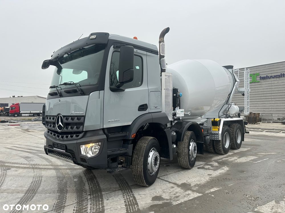 Mercedes-Benz Arosc - 11