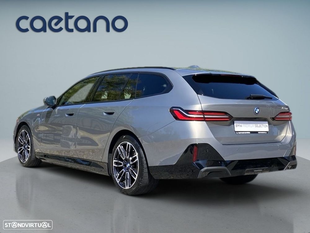 BMW 530 e Pack Desportivo M — fotografia 26