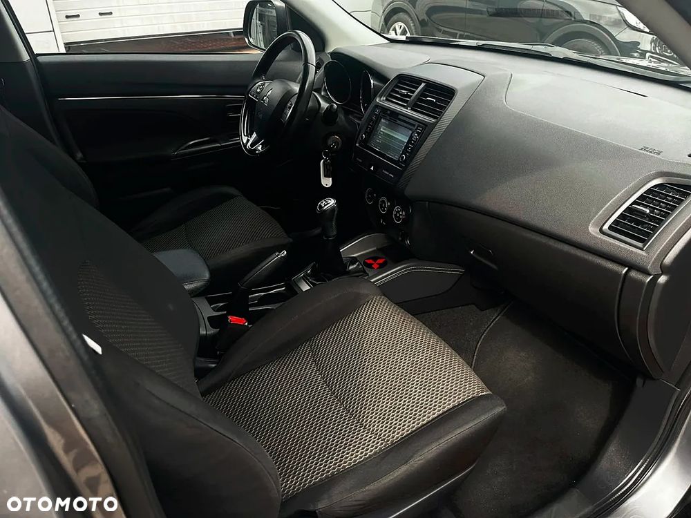 Mitsubishi ASX 2.0 Invite - 10