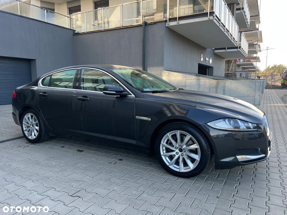 Jaguar XF 2.2 D Luxury - 3