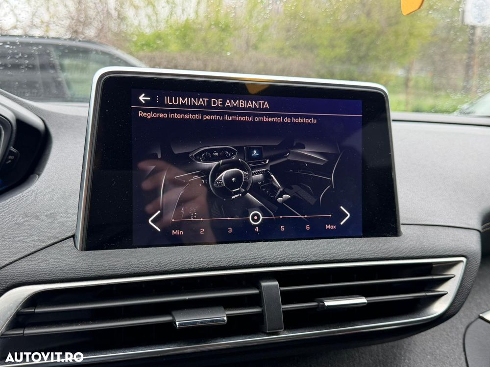 Peugeot 3008 1.2 PureTech Turbo S&S EAT6 GT-Line - 37