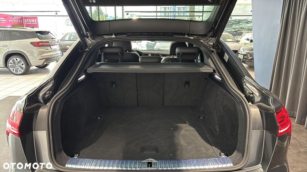 Audi Q8 e-tron - 18