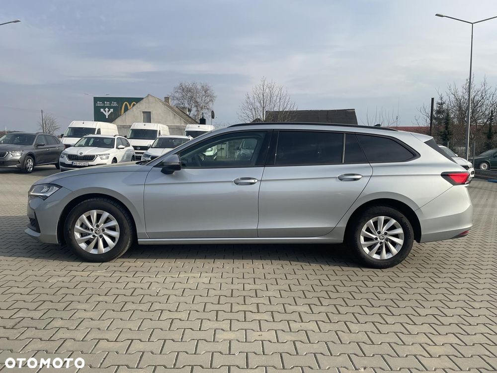 Skoda Superb 2.0 TDI SCR Essence DSG - 8