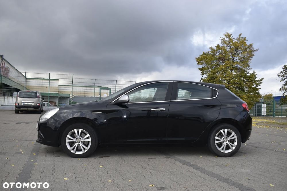Alfa Romeo Giulietta 2.0 JTDM Distinctive - 4