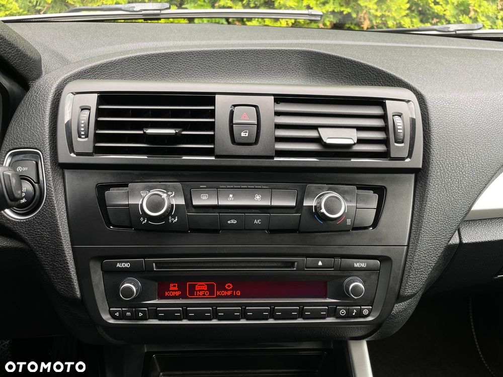 BMW Seria 1 114i Sport Line - 14