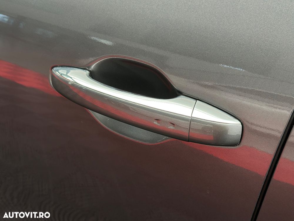 Renault Scenic BLUE dCi 120 EDC BUSINESS EDITION - 39