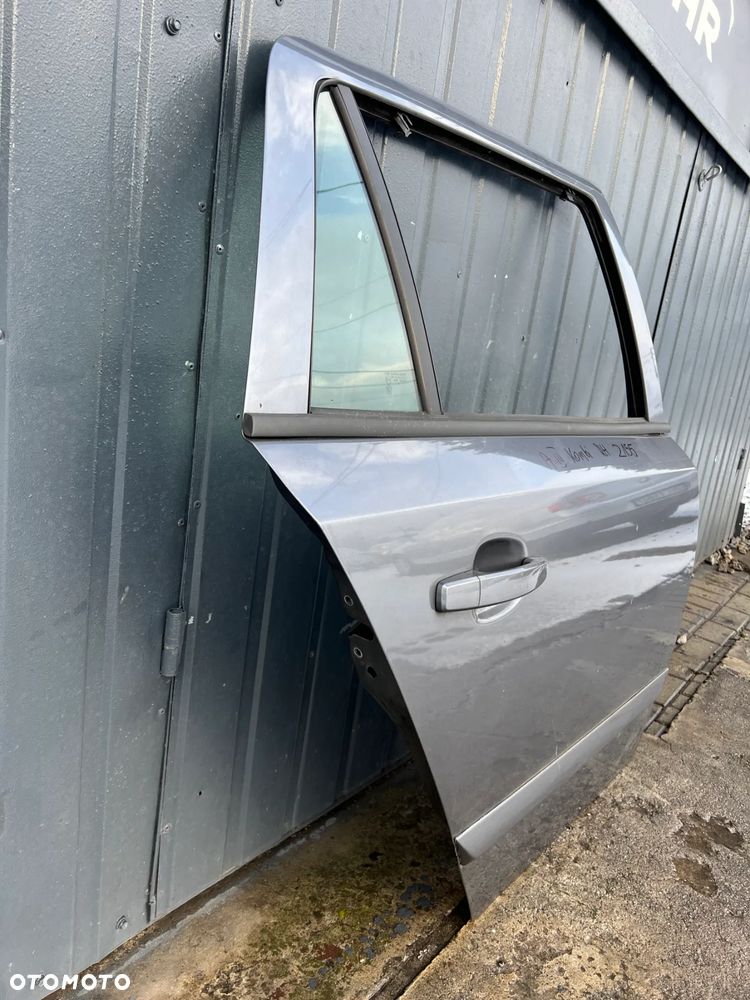 Drzwi Tylne tył Prawe Opel Astra H III Kombi Z155 - 3