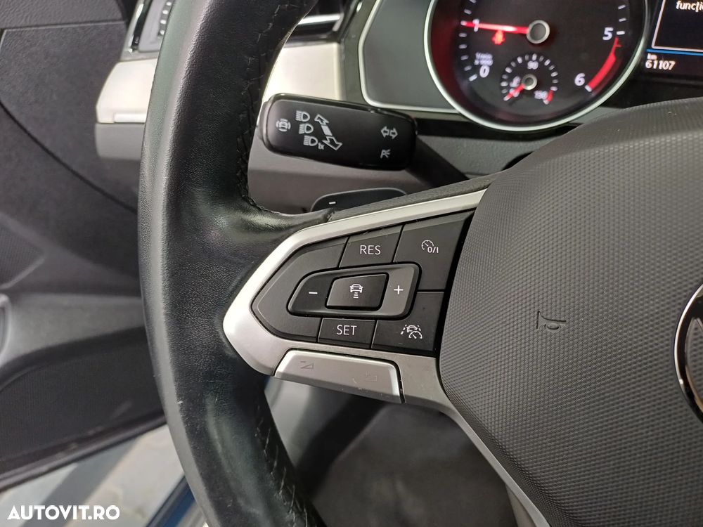 Volkswagen Passat Variant 2.0 TDI DSG Highline - 12