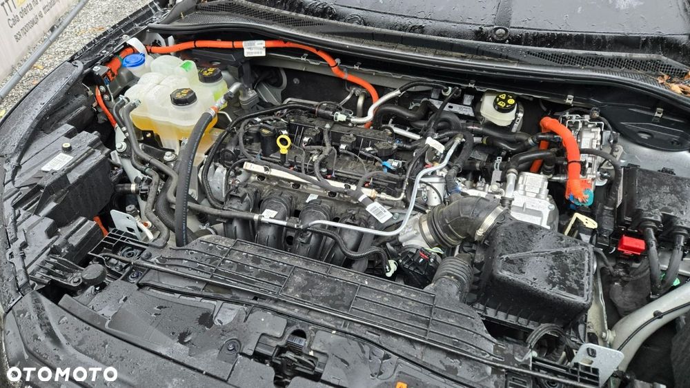 Ford Kuga - 31