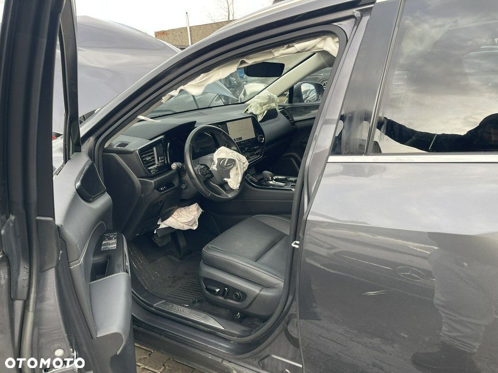 Lexus NX 450h+ E-FOUR Business - 6