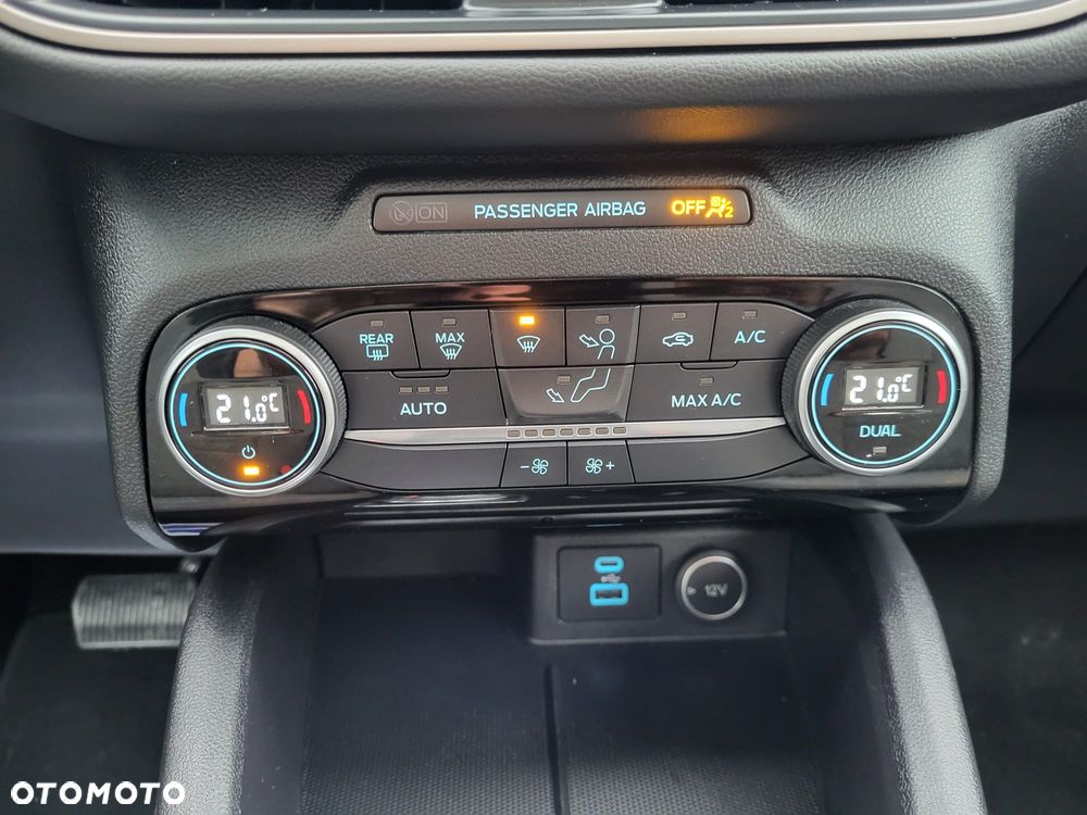 Ford Kuga - 29