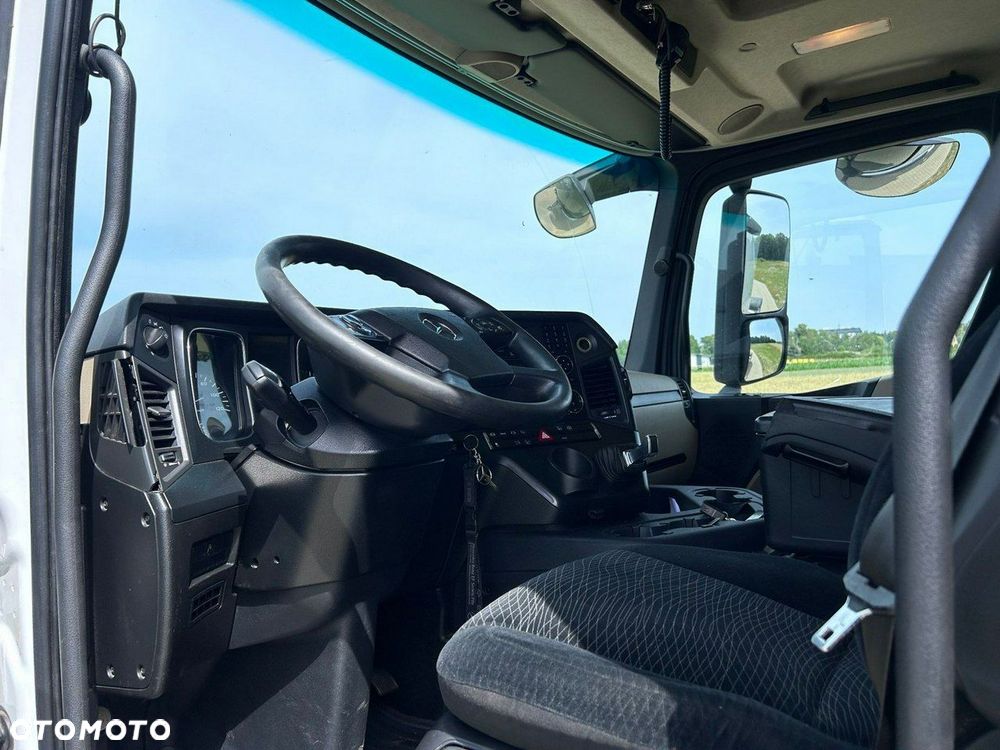 Mercedes-Benz ACTROS - 10