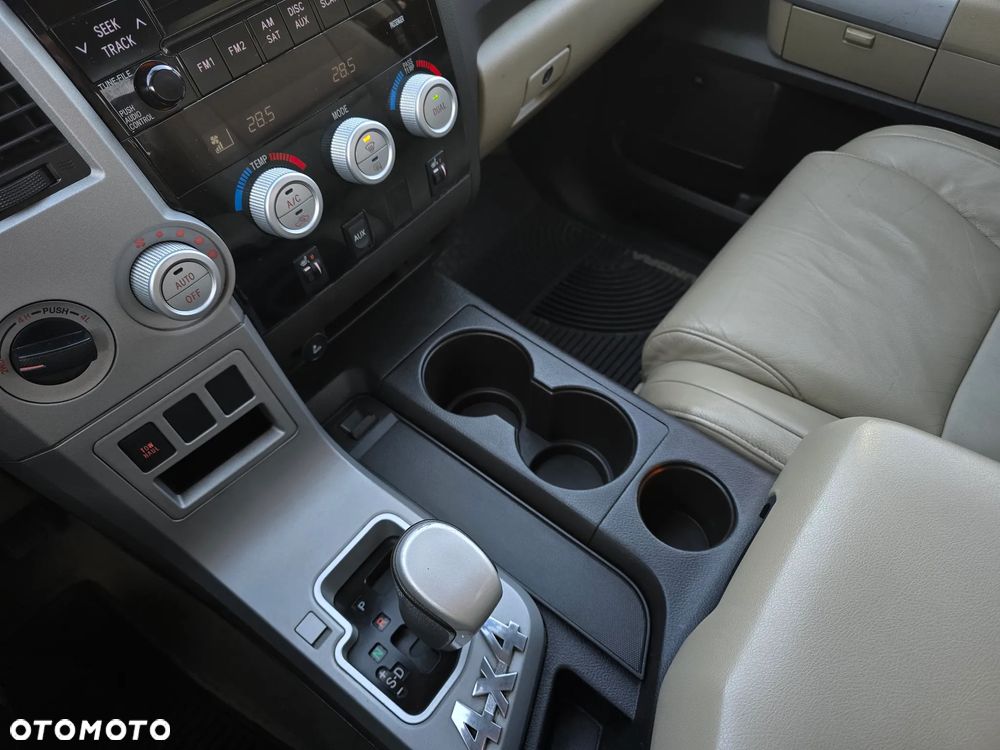 Toyota Tundra 5.7 4x4 Double Cab Limited - 11